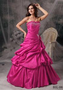 Pretty A-line Pick-ups Beaded Hot Pink Sweet 15 Dress in Iquique Chile