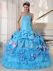 Beautiful Appliqued Ruffled Aqua Blue Sweet 15 Dresses with Bowknots