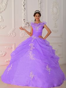 Nifty V-neck Floor-length Taffeta Dresses for Quinceanera in Purple with Appliques