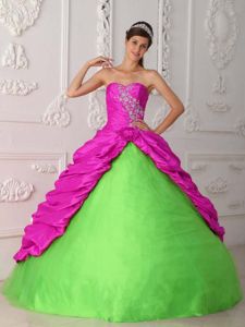 Sweetheart Floor-length Sweet Sixteen Dresses in Green and Fuchsia with Appliqued