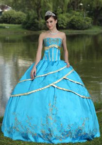Taffeta and Satin Embroidered Quinceanera Gowns in Blue in Gatlinburg TN