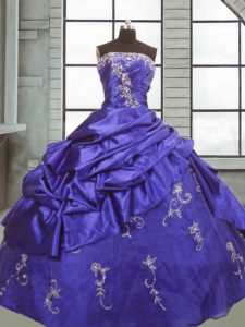 Vintage Purple Taffeta Zipper Strapless Sleeveless Floor Length 15 Quinceanera Dress Appliques and Pick Ups