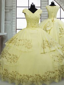 Light Yellow Ball Gowns Beading and Embroidery Quinceanera Gown Lace Up Satin and Chiffon Cap Sleeves