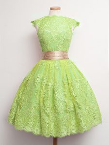High Quality Yellow Green Lace Up Dama Dress for Quinceanera Belt Cap Sleeves Knee Length