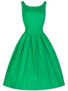 Knee Length A-line Sleeveless Green Dama Dress for Quinceanera Lace Up