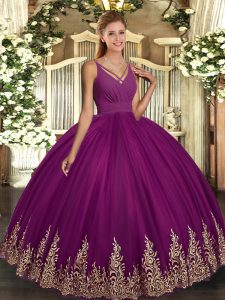 V-neck Sleeveless Tulle Quinceanera Dresses Beading and Appliques Backless