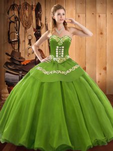 Simple Green Ball Gowns Embroidery Quince Ball Gowns Lace Up Satin and Tulle Sleeveless Floor Length