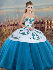 Chic Sweetheart Sleeveless Quinceanera Dresses Floor Length Embroidery and Bowknot Blue And White Tulle
