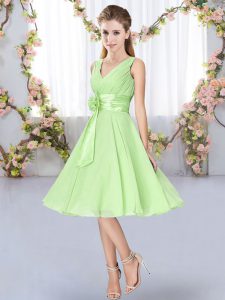 Customized Sleeveless Chiffon Knee Length Lace Up Vestidos de Damas in Yellow Green with Hand Made Flower