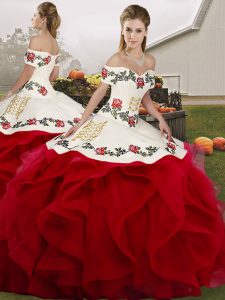Off The Shoulder Sleeveless Quinceanera Gown Floor Length Embroidery and Ruffles White And Red Tulle