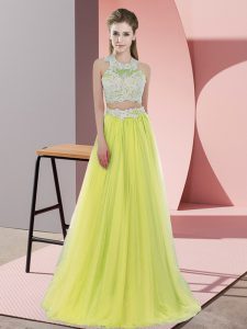 Modest Floor Length Yellow Quinceanera Court Dresses Tulle Sleeveless Lace