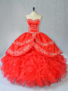Customized Red Ball Gowns Sweetheart Sleeveless Organza Floor Length Side Zipper Embroidery and Ruffles Quince Ball Gowns