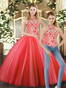 Traditional Coral Red Lace Up Halter Top Embroidery 15th Birthday Dress Tulle Sleeveless