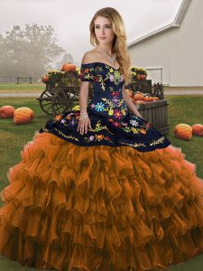 Lovely Off The Shoulder Sleeveless Lace Up Quinceanera Gowns Rust Red Organza