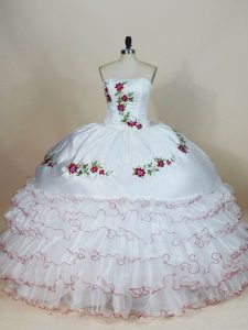 Beauteous Floor Length Lace Up Vestidos de Quinceanera White for Sweet 16 and Quinceanera with Embroidery and Ruffled Layers