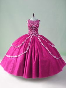 On Sale Fuchsia Ball Gowns Beading and Appliques Vestidos de Quinceanera Zipper Tulle Sleeveless Floor Length