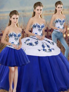 Nice Royal Blue Three Pieces Embroidery and Bowknot Quince Ball Gowns Lace Up Tulle Sleeveless Floor Length