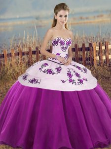 Sweetheart Sleeveless Tulle Quinceanera Gowns Embroidery and Bowknot Lace Up