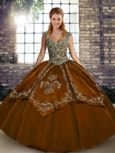 Straps Sleeveless Vestidos de Quinceanera Floor Length Beading and Embroidery Brown Tulle