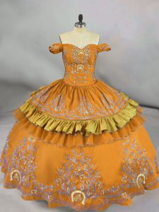 Low Price Gold Lace Up Off The Shoulder Embroidery Sweet 16 Quinceanera Dress Satin Sleeveless