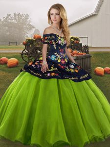 Off The Shoulder Lace Up Embroidery Quinceanera Dresses Sleeveless