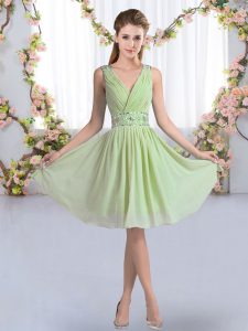 Yellow Green Sleeveless Beading Knee Length Dama Dress for Quinceanera