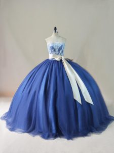 Sleeveless Appliques and Sashes ribbons and Bowknot Lace Up Ball Gown Prom Dress with Navy Blue Brush Train