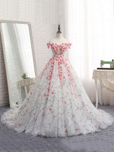 Low Price White Lace Up Quinceanera Gown Appliques Sleeveless Brush Train