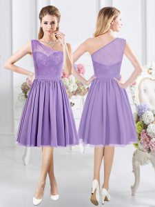 One Shoulder Lavender Chiffon Side Zipper Dama Dress for Quinceanera Sleeveless Knee Length Lace