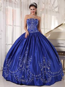 Pretty Strapless Royal Blue Long Dress for Quince with Embroidery in Utica