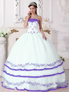 White Strapless Floor-length Sweet Sixteen Quinceanera Dresses with Embroidery