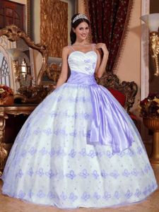 Spaghetti Straps Floor-length Quinceanera Dresses in White and Lilac with Sash