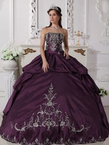 Strapless Princess Brown Quinceanera Gown Dresses with Appliques in Dunkirk