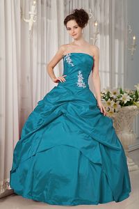 Latest Turquoise Strapless Princess Quinceanera Gown Dress with Appliques