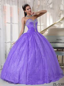 Free Shipping Sweetheart Appliqued Light Purple Quince Dress in Style