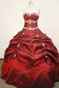 Appliques Strapless Wine Red Pick-ups Quince Dress in Corozal Colombia