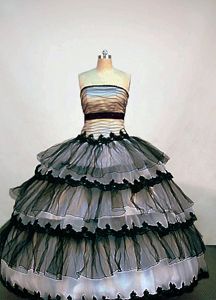 Strapless Black and White Ruffled Layers Quinceanera Dress in Huacho Peru