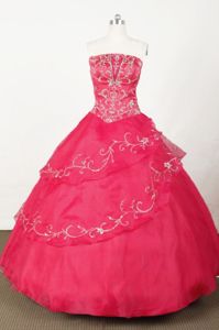 Strapless Red Organza Embroidery Quinceanera dress in Sogamoso Colombia