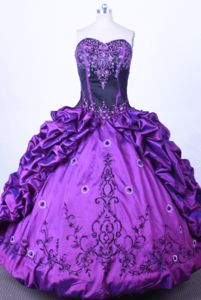 Embroidery Sweetheart Purple Pick-ups Quinceanera Dress in Huancayo Peru