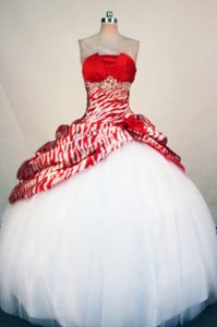 Strapless White Beaded Appliqued Quinceanera Dress in Corrientes Argentina