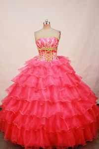 Discount Strapless Appliques Layers Ruffled Quinceaneras Party Gowns