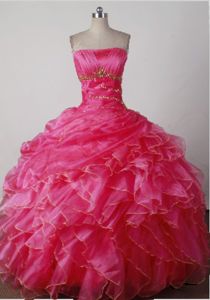 Strapless Hot Pink Beads and Ruffles Style Quinces Dresses in Akron for Beauty