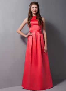 Luxurious High Neck Floor-length Quince Damas Dresses with Flower in Red