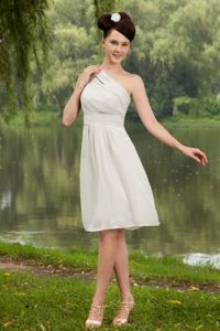 Elegant One Shoulder Grey Knee-Length Quince Dama Dresses in Van Nuys
