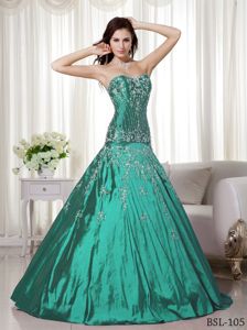 Modest Turquoise Sweetheart Long Sweet Sixteen Dresses with Embroidery