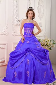 Pretty Ruched Strapless Blue Long Quinces Dresses with Appliques in Troy