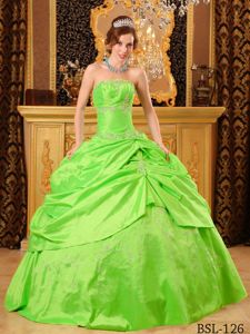 Spring Green Strapless Long Quinces Dresses with Pick-ups and Appliques