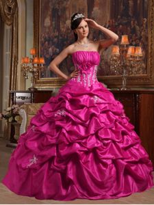 Sleek Strapless A-line Fuchsia Quince Dress with Appliques and Pick-ups