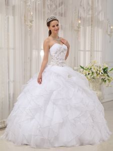 White Sweetheart Floor-length Quinceanera Dress with Appliques in Cecil