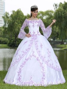 Square White Long Sleeves Quinceanera Gown with Embroidery in Ypsilanti